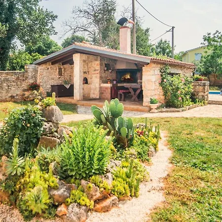 Villa Dina Sa Bazenom