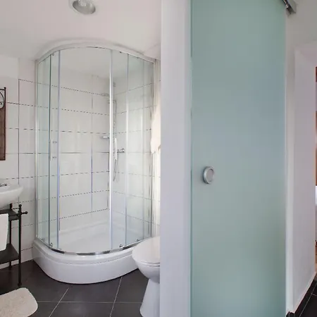 Dina Sa Bazenom * Marčana